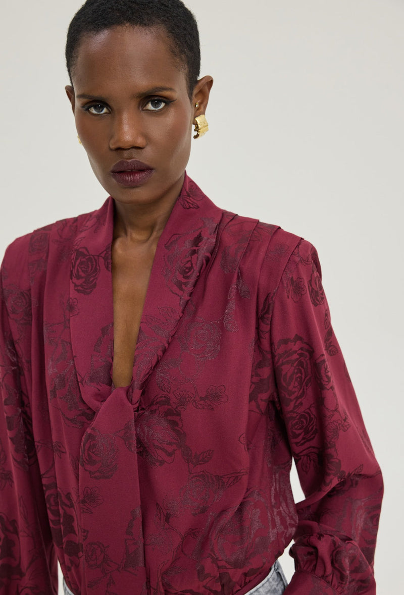 ΠΟΥΚΑΜΙΣΑ & ΜΠΛΟΥΖΕΣ