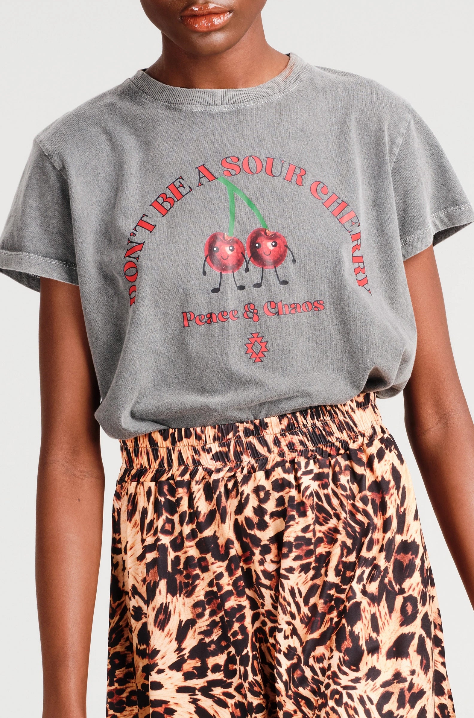Peace And Chaos Cherry-Bomb Crop Τοπ
