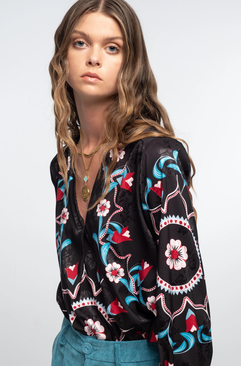 Peace And Chaos  Garland Τοπ - Jacquard