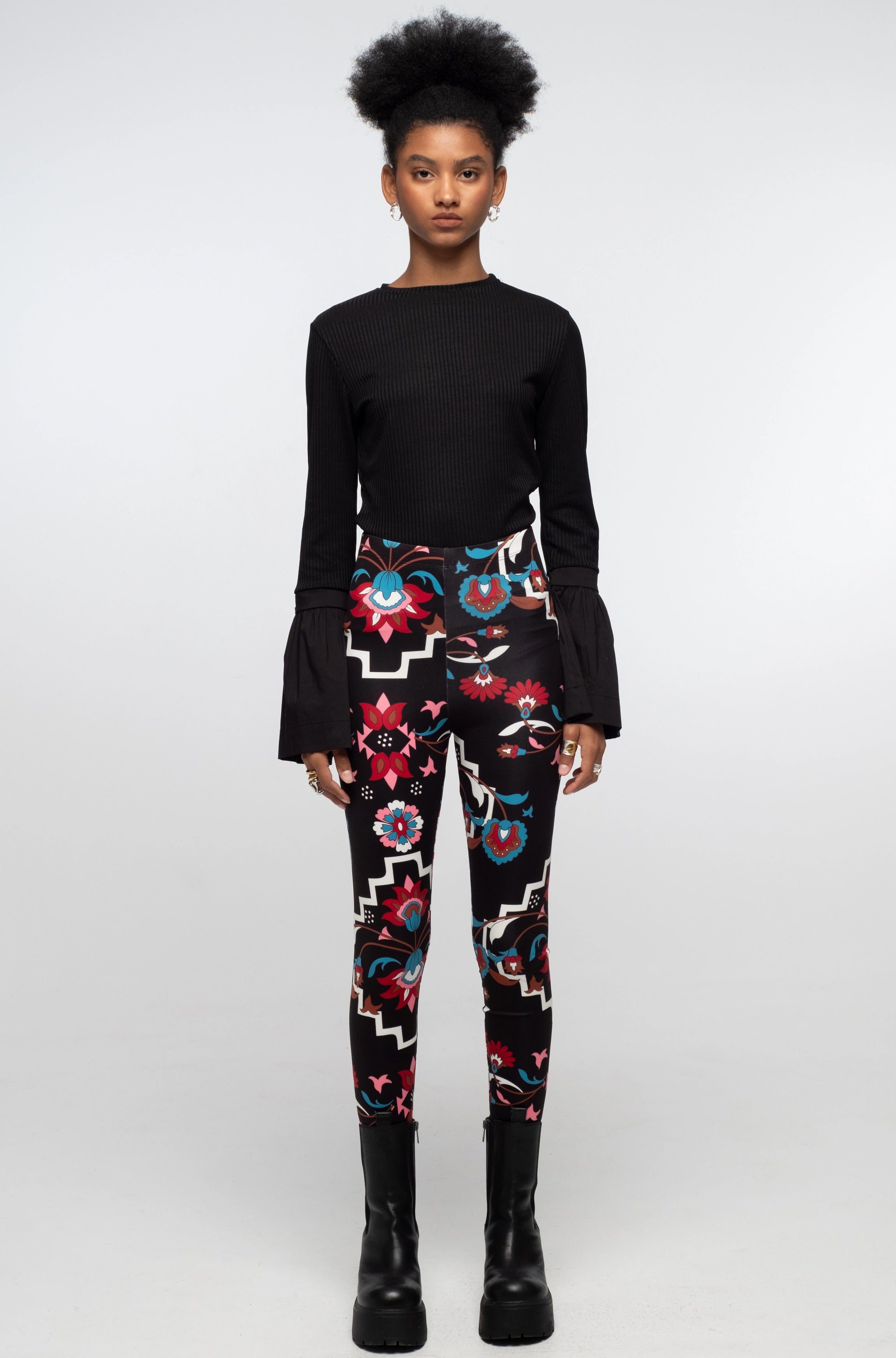 Peace And Chaos Romancer Κολάν