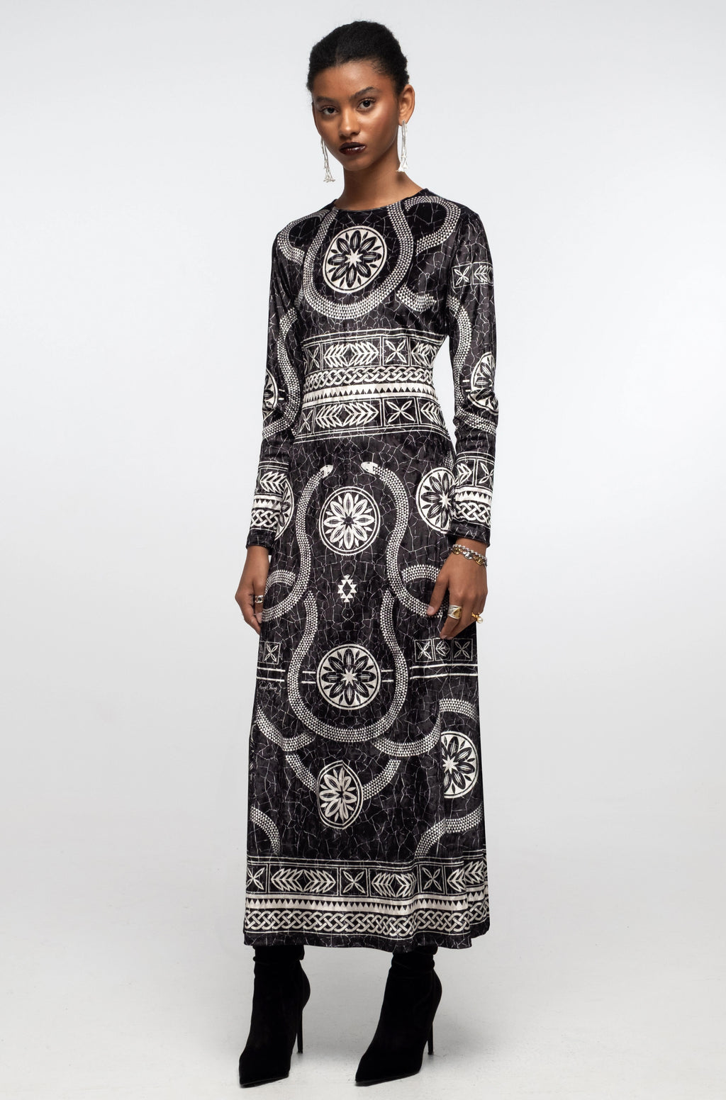 Peace And Chaos Philosophy Μακρύ Φόρεμα - Velvet