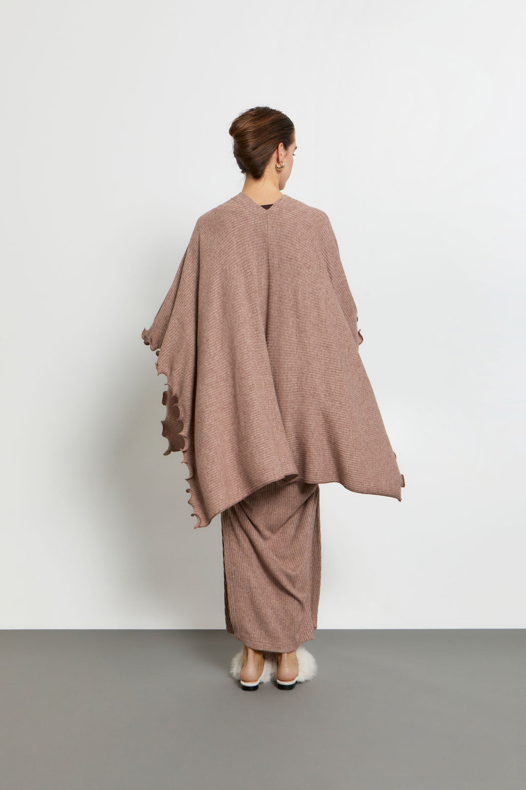 Ioanna Kourbela "Seductive Softness" Κάπα