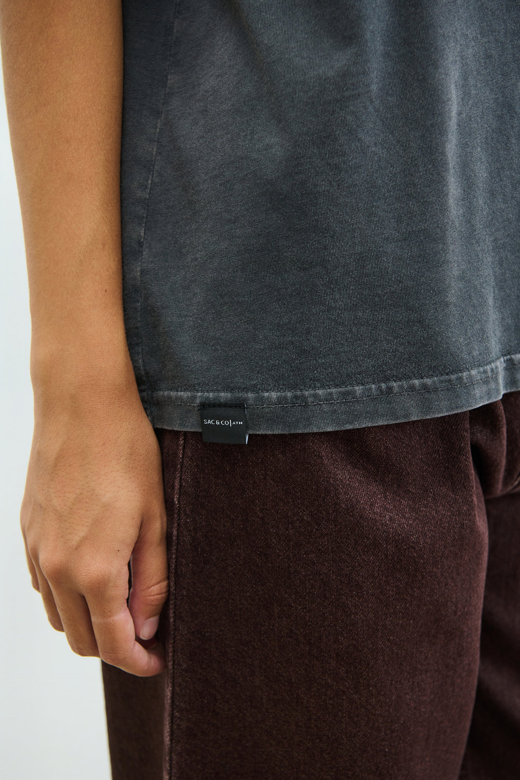 Sac & Co Celeste T-Shirt (Stone Black)