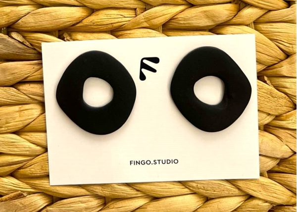 Picture of FINGO -  Stroggylo Σκουλαρίκια (Μαύρο)